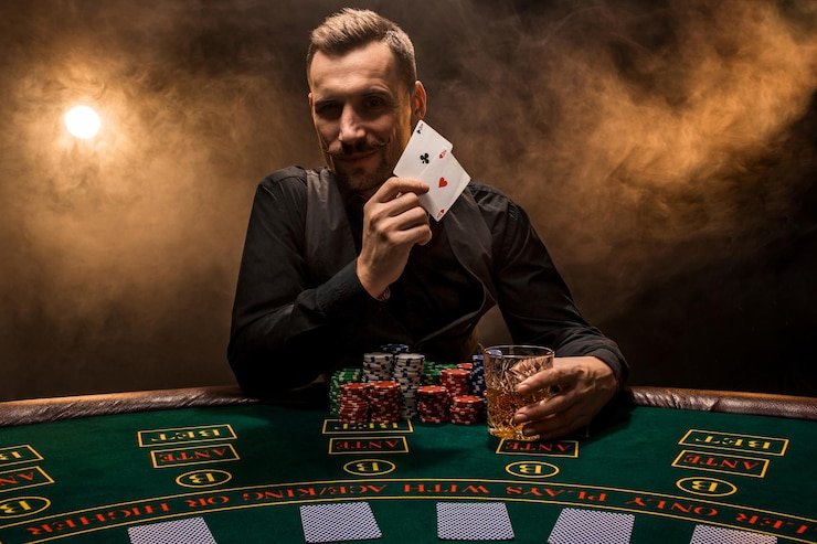 Meja live casino bergaya profesional yang tersedia untuk member dewasa soda77